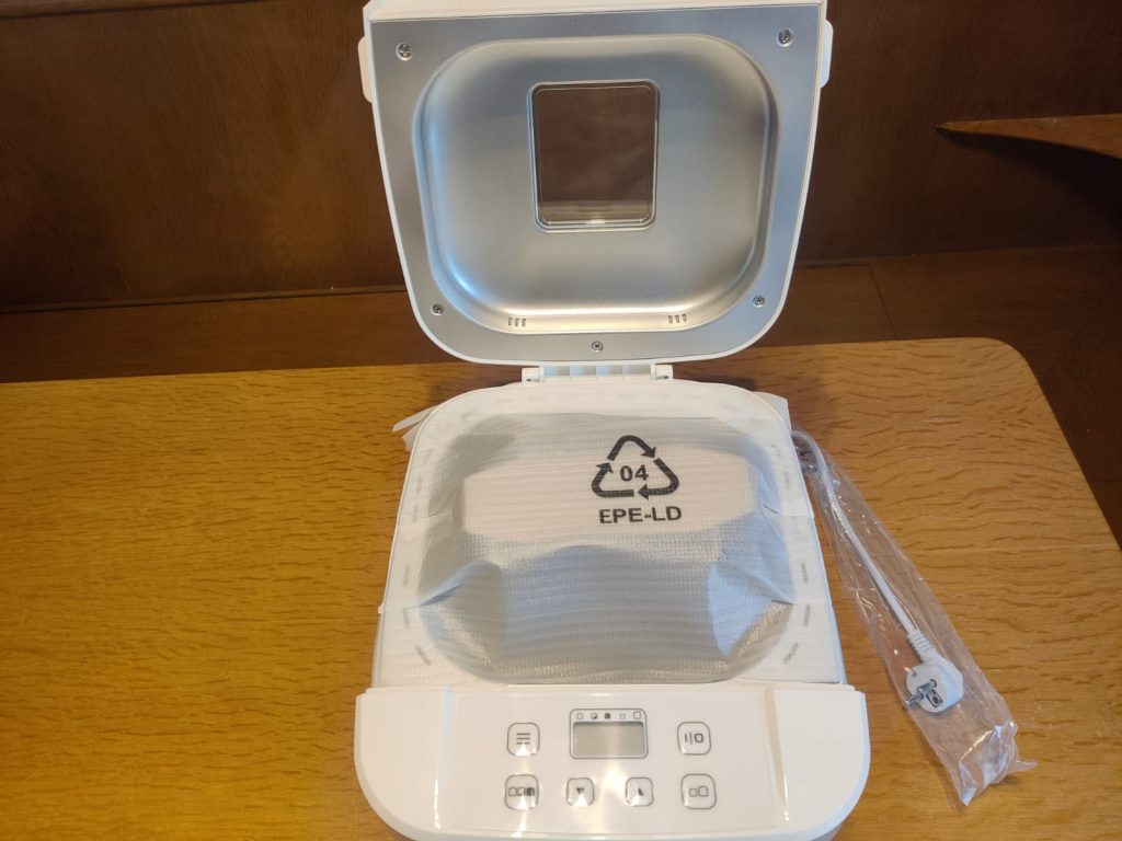 Russell Hobbs 27260-56 Brotbackautomat Zubehör verpackt