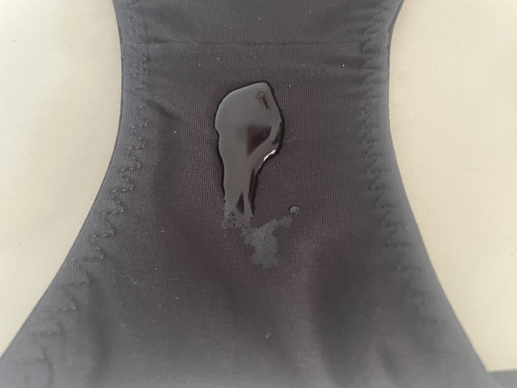 neonie by Intimate Portal Hipster-Panty Periodenunterwäsche Wasser dringt nicht sofort ein
