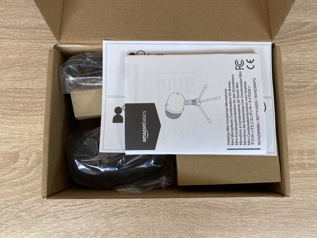 Amazon Basics LJ-DCM-001 Mikrofon in der Verpackung 1