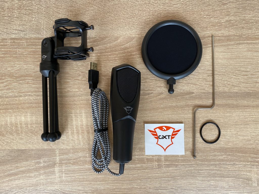 Trust GXT 232 Mantis Mikrofon ausgepackt