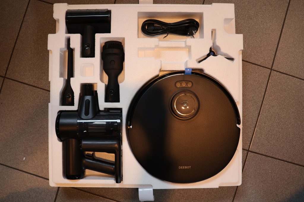 Ecovacs Deebot T30S Combo Complete Saug-Wisch-Roboter Unboxing 6