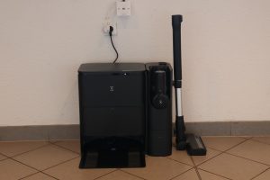 Ecovacs Deebot T30S Combo Complete Saug-Wisch-Roboter Station mit Bodensauger