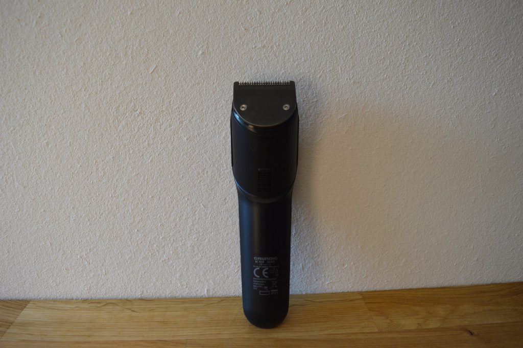 Grundig MC 9030 Bartschneider Rückansicht ohne Kammaufsatz