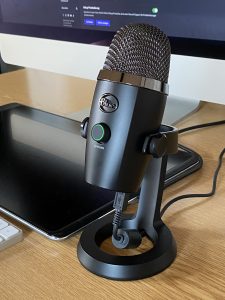 Logitech G Blue Yeti Nano Mikrofon im Einsatz