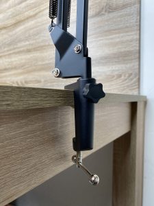 Maono AU-PM422 Mikrofon Detail Tischklemme