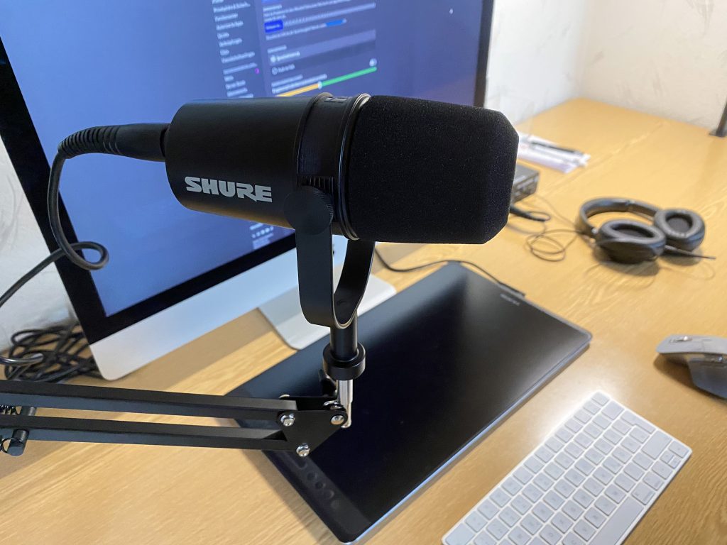 Shure MV7X Mikrofon im Einsatz