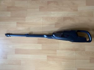 AEG QX6-1-45AN Akku Staubsauger Handgerät mit ausgezogener Fugendüse