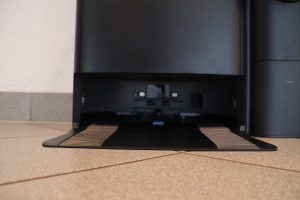 Ecovacs Deebot T30S Combo Complete Saug-Wisch-Roboter Einfahrt