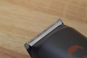 Grundig MC 9030 Bartschneider Detailansicht Trimmklinge