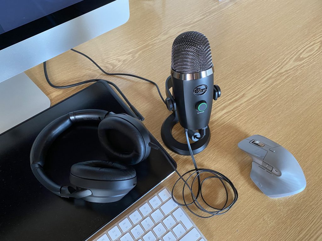 Logitech G Blue Yeti Nano Mikrofon angeschlossene Kopfhörer 2