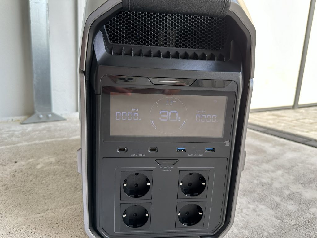 20-EcoFlow-DELTA-Pro-3-frontanschluesse