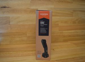 Grundig MC 9030 Bartschneider Verpackung Seitenansicht Links