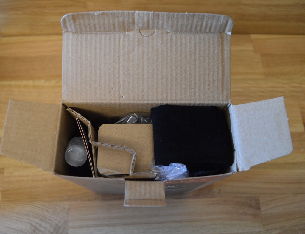 Grundig MC 9030 Bartschneider Verpackung geöffnet
