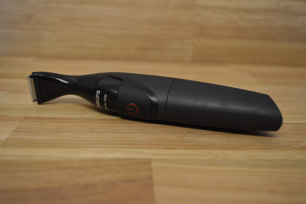 Philips MG1100-16 Multigroom Bartschneider Seitenansicht schräg Links