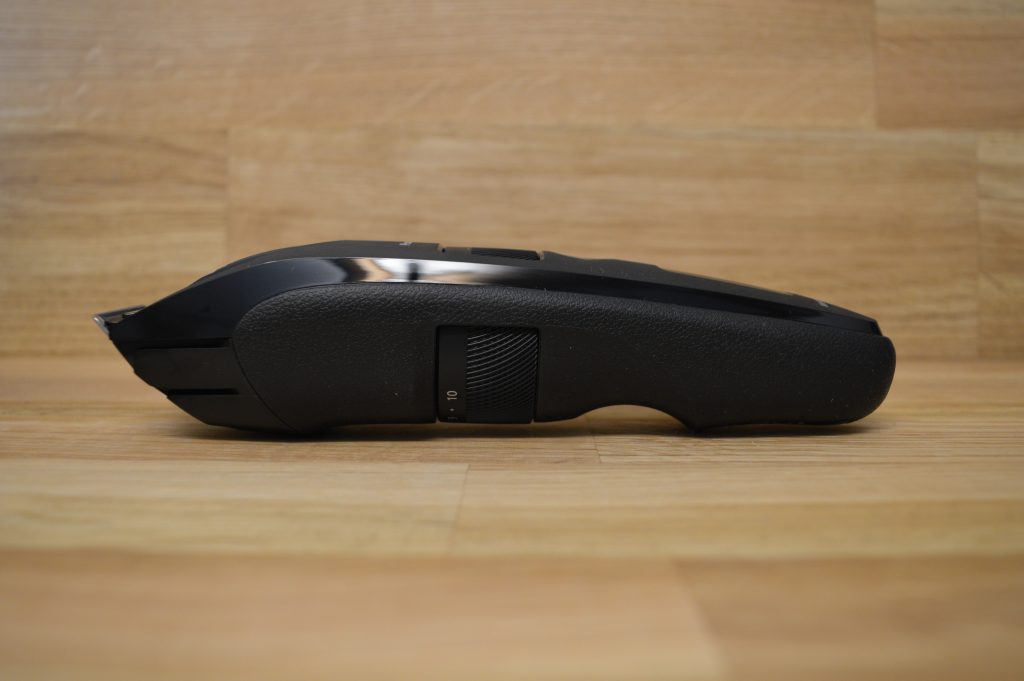 Panasonic ER-SB40 Bartschneider Seitenansicht Links