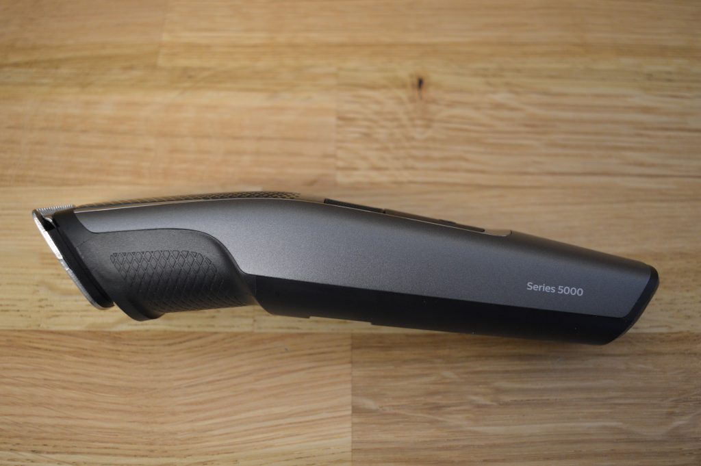 Philips BT5515-15 Bartschneider Ansicht Links
