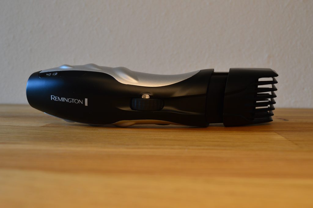 Remington MB320C Bartschneider Frontansicht liegend