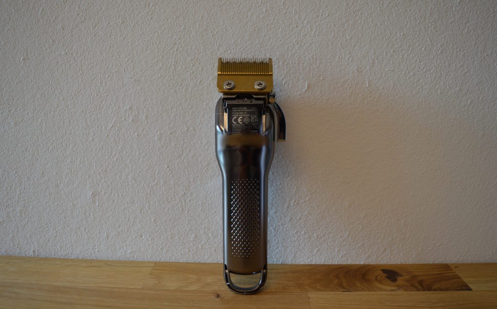 Hatteker RFC-696 Bartschneider Rückansicht