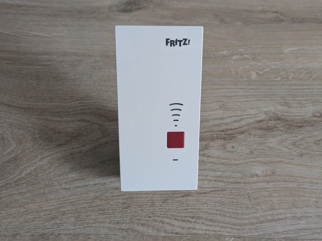 AVM FRITZ! 2400 WLAN-Repeater von vorne