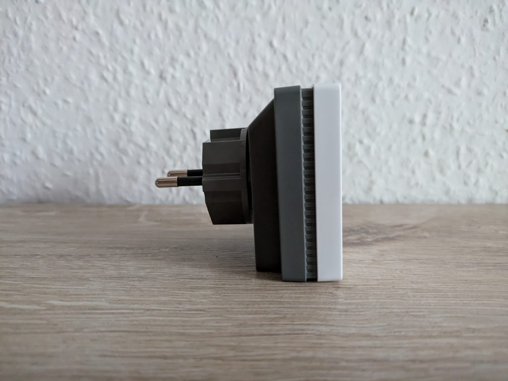 AVM FRITZ! 600 WLAN-Repeater von rechts
