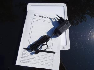 Azhien JSK-40 Tageslichtlampe Lieferumfang