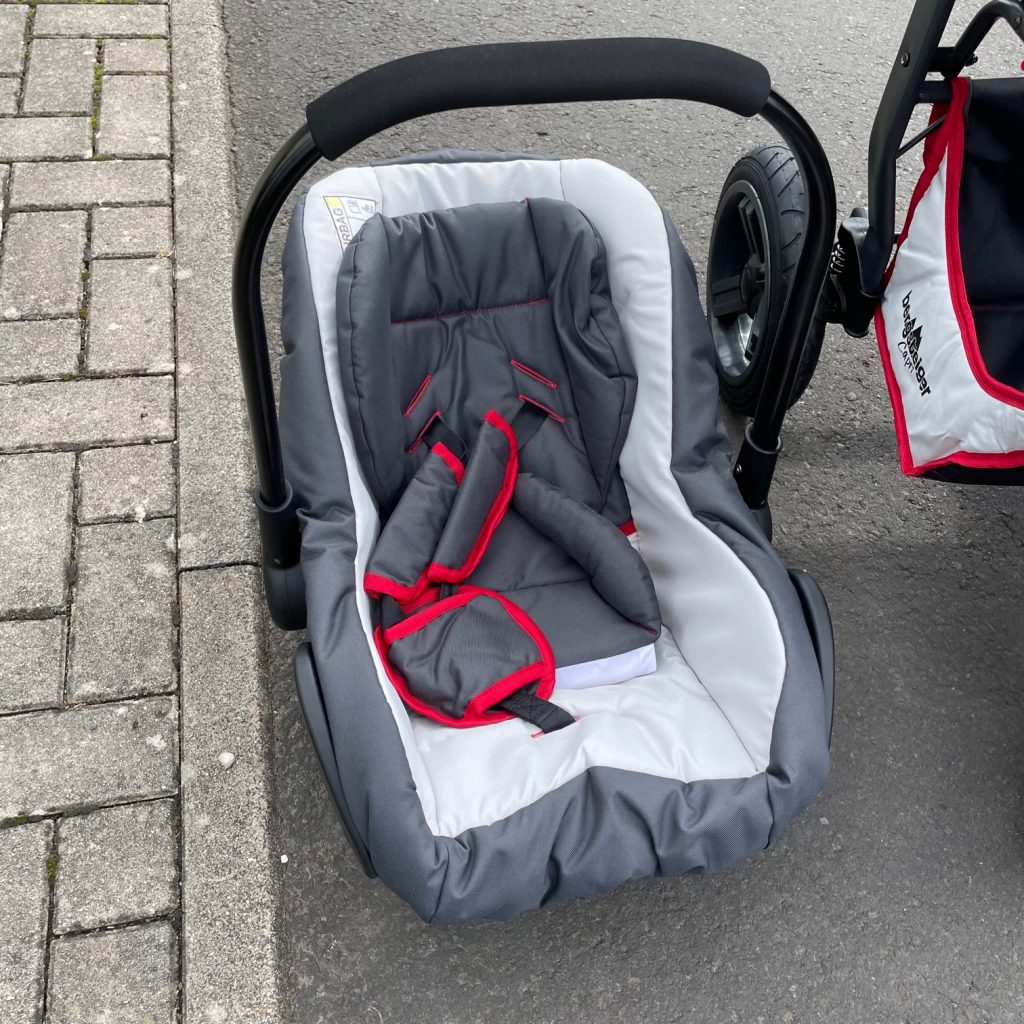 Bergsteiger Kinderwagen Babywagen Capri 3in1 Babyschale