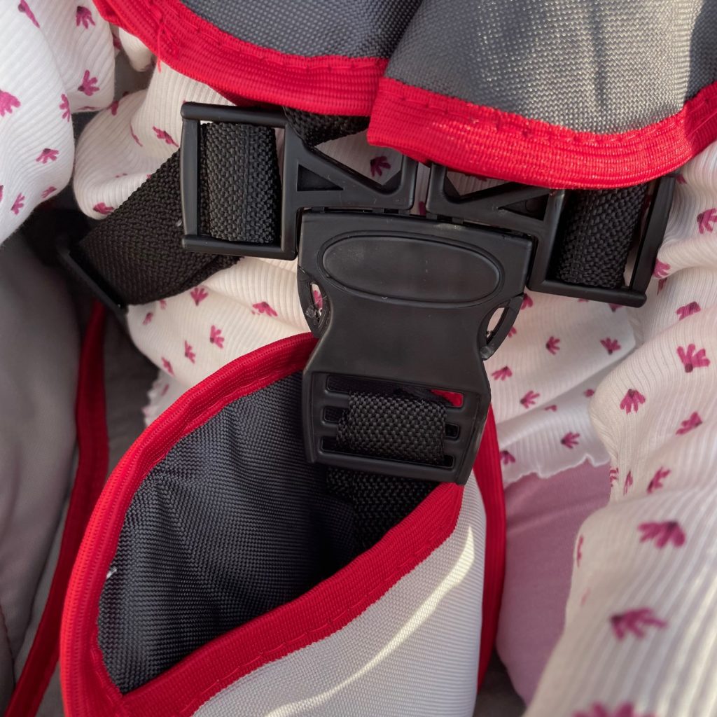 Bergsteiger Kinderwagen Babywagen Capri 3in1 Kind angeschnallt