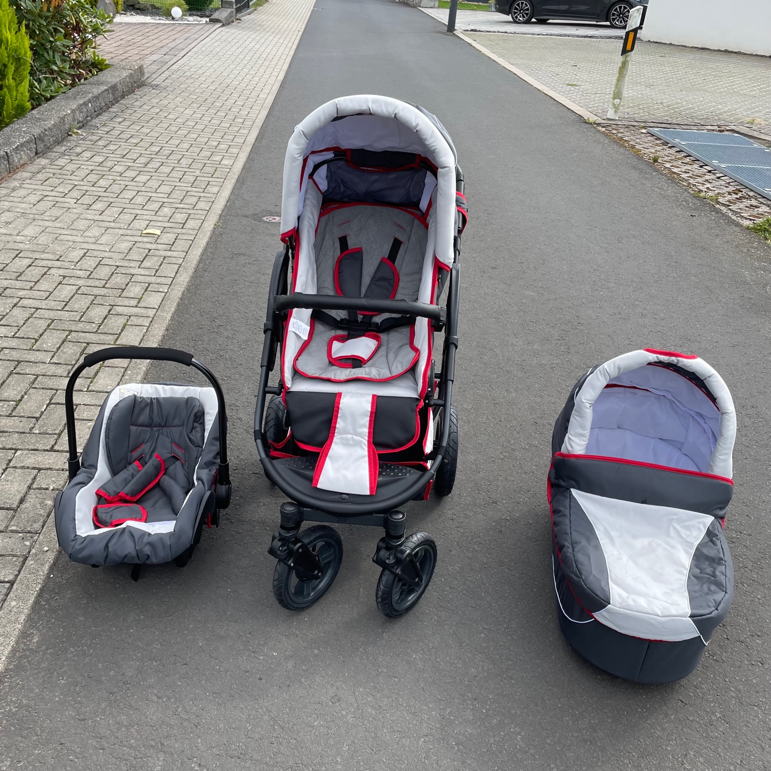 Bergsteiger Kinderwagen Babywagen Capri 3in1 Lieferumfang