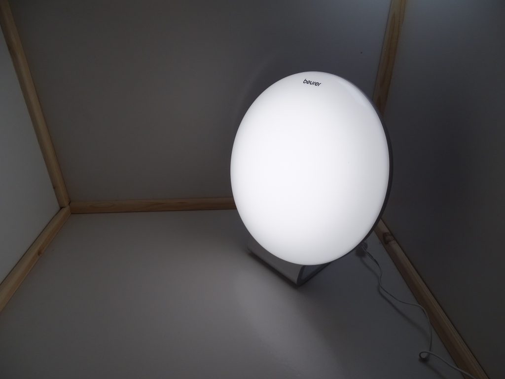 Beurer TL 50 Tageslichtlampe eingeschaltet