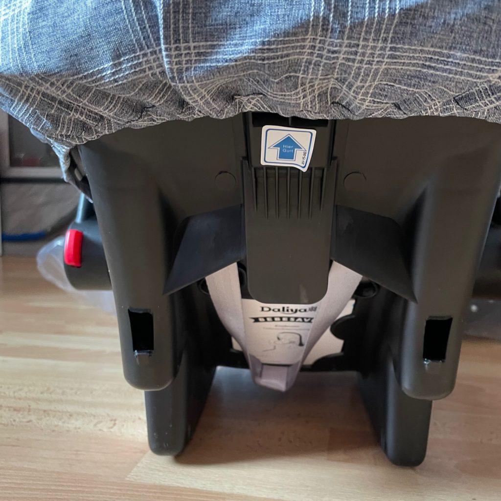 Daliya Bambino Kombikinderwagen Babyschale von hinten
