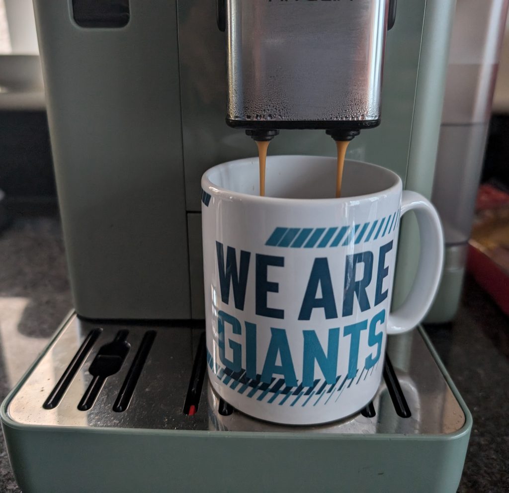 DeLonghi Rivelia EXAM441.55.GR Kaffeevollautomat Test Kaffeezubereitung
