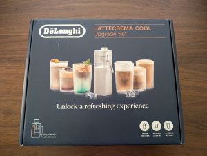 DeLonghi Rivelia EXAM441.55.GR Kaffeevollautomat Verpackung Zubehör