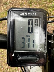 CICLO PROTOS 213 Fahrradcomputer im Einsatz im Vergleich zu Cateye Velo 9