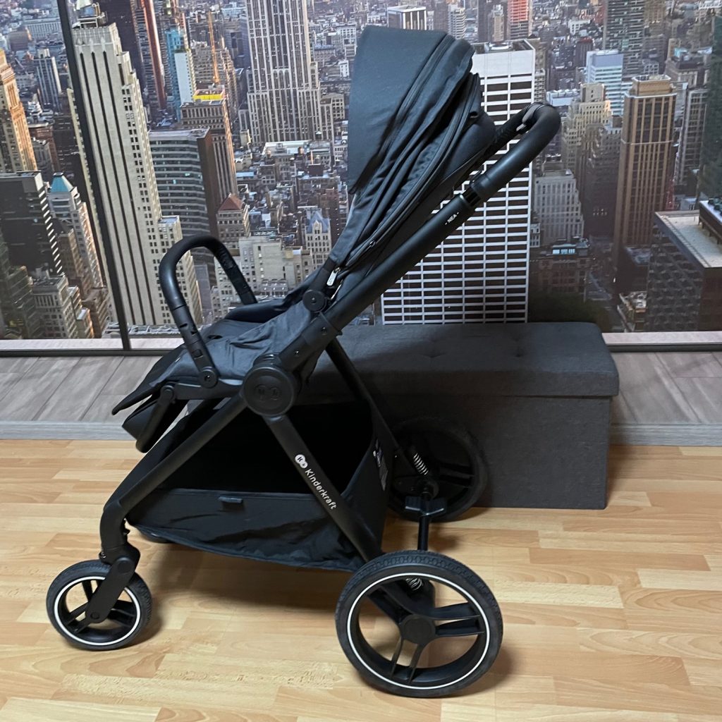 Kinderkraft NEA 2-in-1 Buggy von der Seite