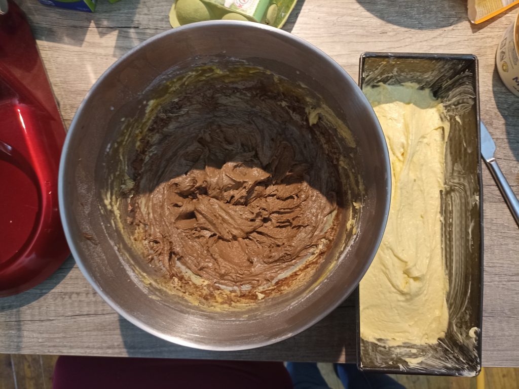 Klarstein Bella Elegance Küchenmaschine, Teig mit Kakaopulver nach dem Rühren