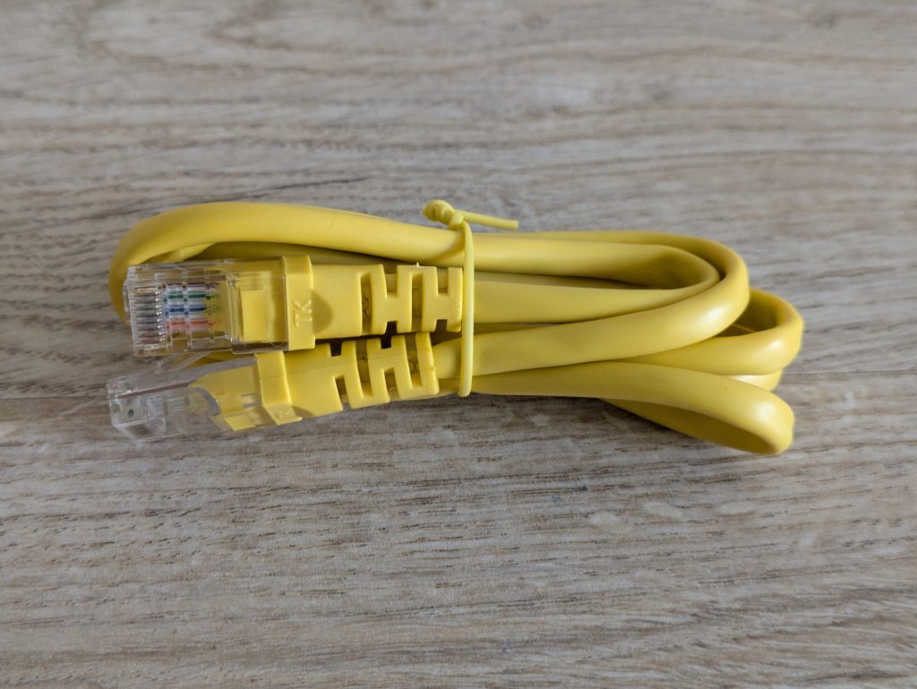 LAN-Kabel des WONLINK WL-NE3602 WLAN-Repeaters