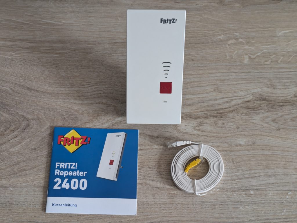 Lieferumfang des AVM FRITZ! 2400 WLAN-Repeaters