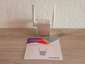 Lieferumfang des Netgear EX6120 WLAN-Repeaters