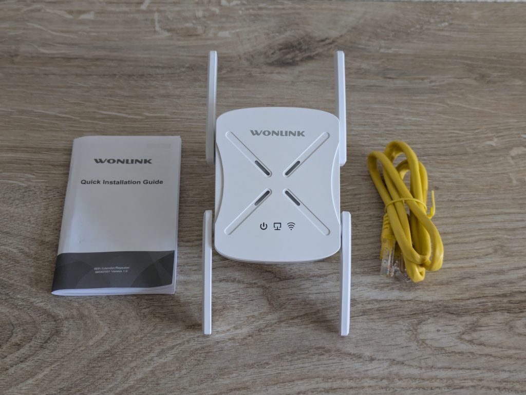 Lieferumfang des WONLINK WL-NE3602 WLAN-Repeaters