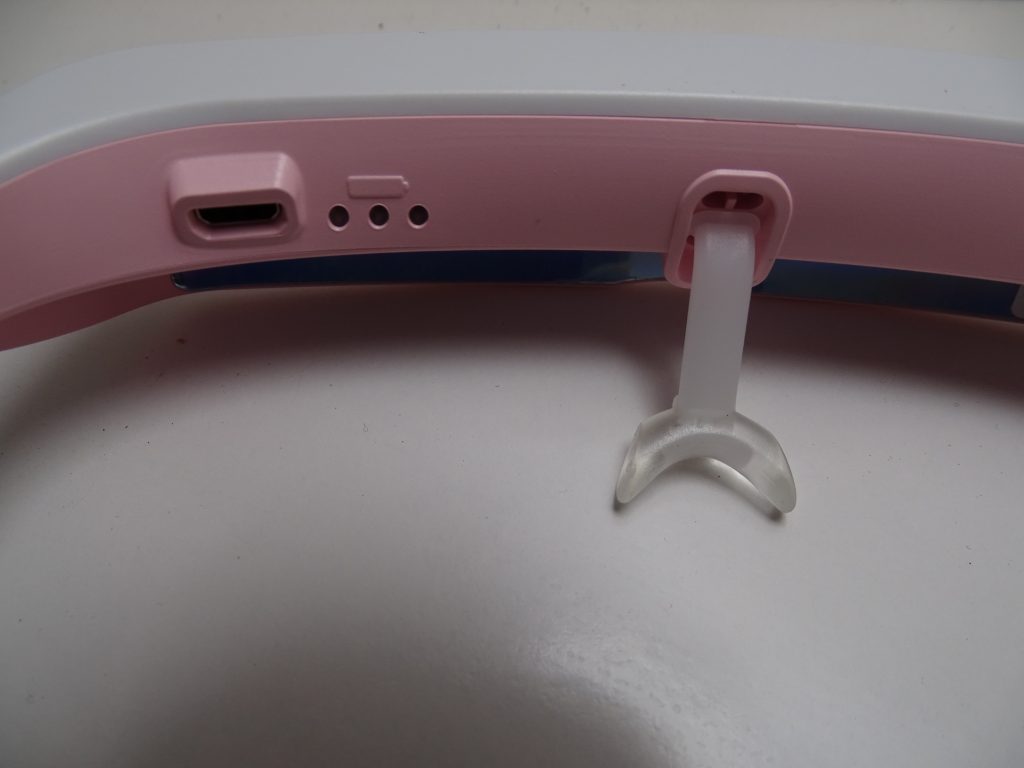 Luminette 3 Tageslichtbrille Ladebuchse