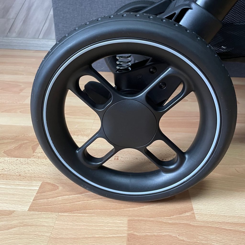 Maxi-Cosi Zelia S Trio Kinderwagen 3 in 1 Hinterrad