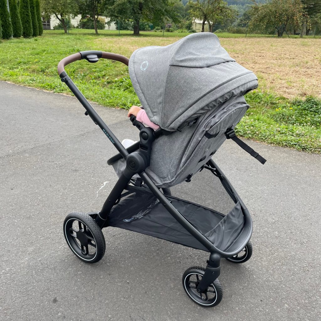 Maxi-Cosi Zelia S Trio Kinderwagen 3 in 1 seitlich