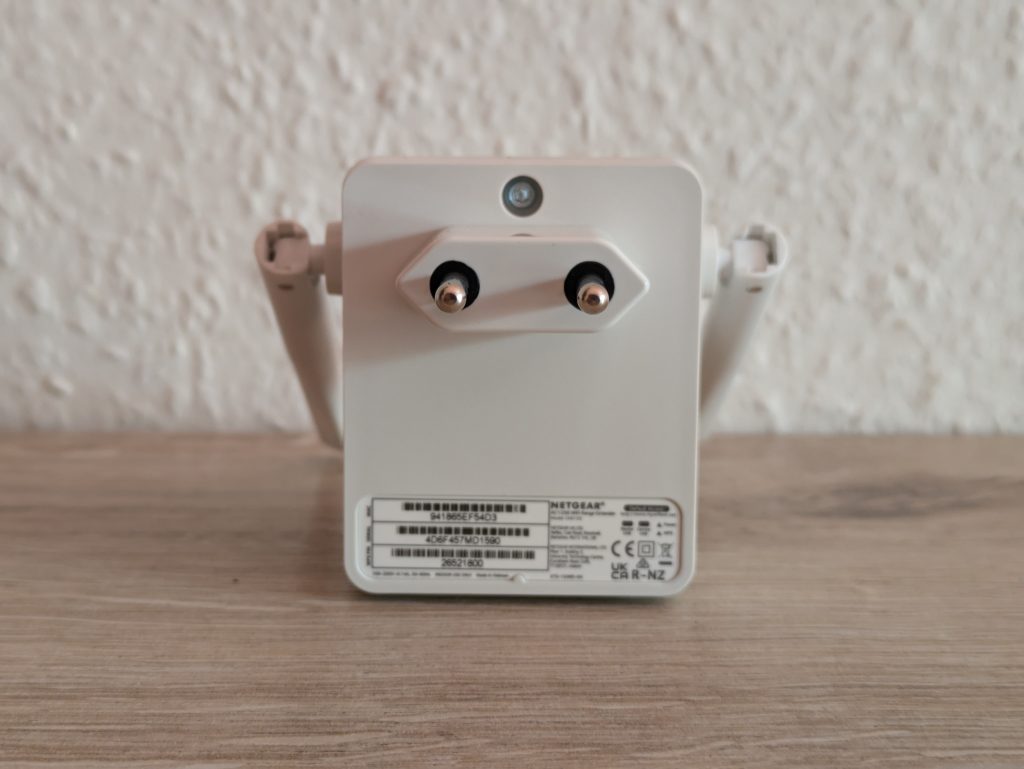 Netgear EX6120 WLAN-Repeater von hinten