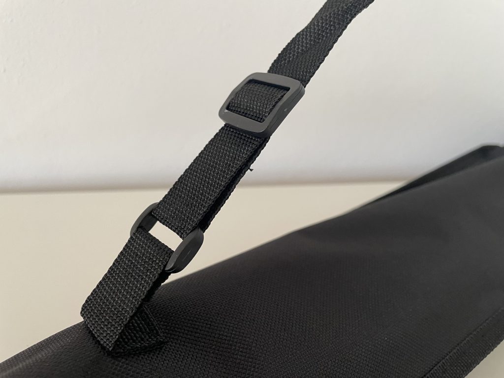 NORDMUT® Wanderstöcke verstellbarer Tragegurt