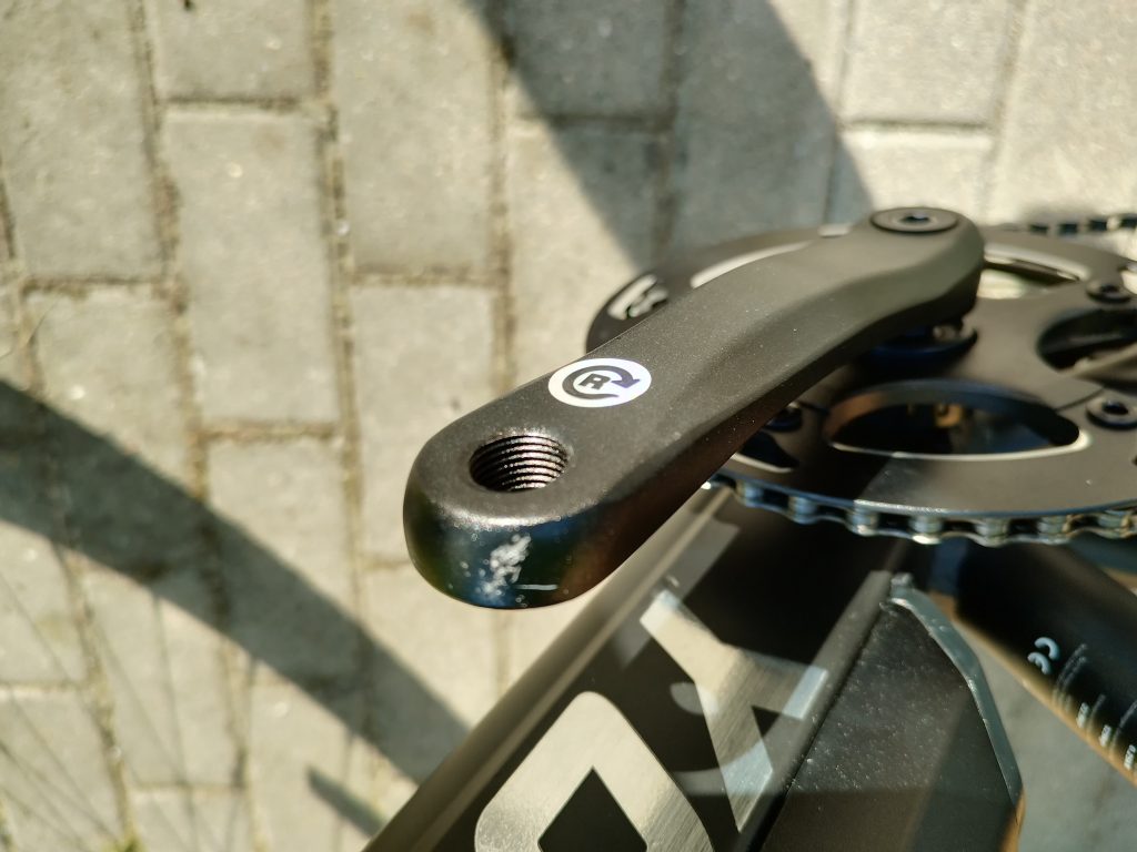 Pedalenhalterung-des-Yose-Power-B01-BLK-E-Bikes