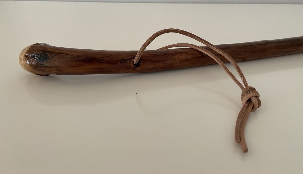 Stock-Fachmann ‎2726-086 Naturwurzel-Wanderstock Handgriff von hinten