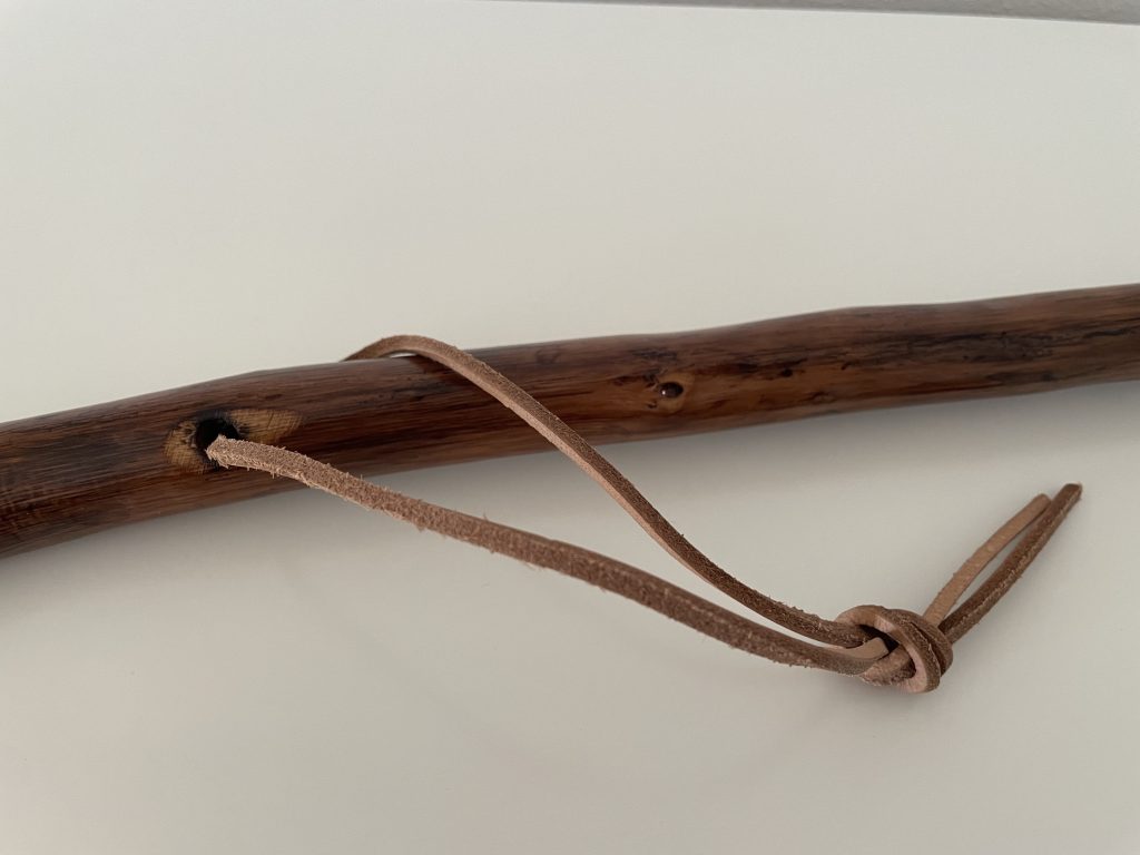 Stock-Fachmann ‎2726-086 Naturwurzel-Wanderstock Nahaufnahme Handschlaufe