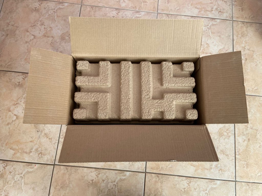 Verpackung des Peach PS500-15 Aktenvernichters von oben