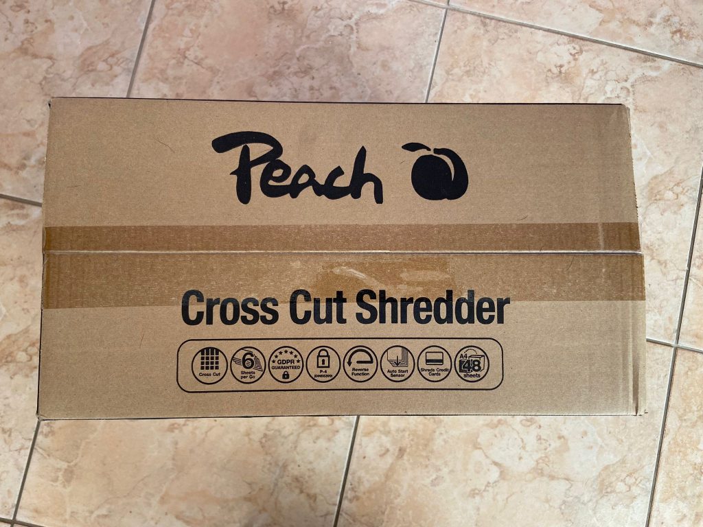 Verpackung des Peach PS500-15 Aktenvernichters von oben (2)