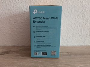 Verpackung des TP Link RE230 WLAN-Repeaters von links